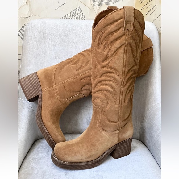 Free People Western Inspired / Moto Boot with pewter harness - Picture 1 of 6